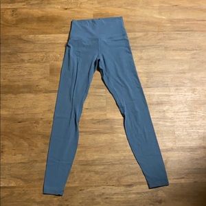 Size 4 Lululemon Align leggings - full length